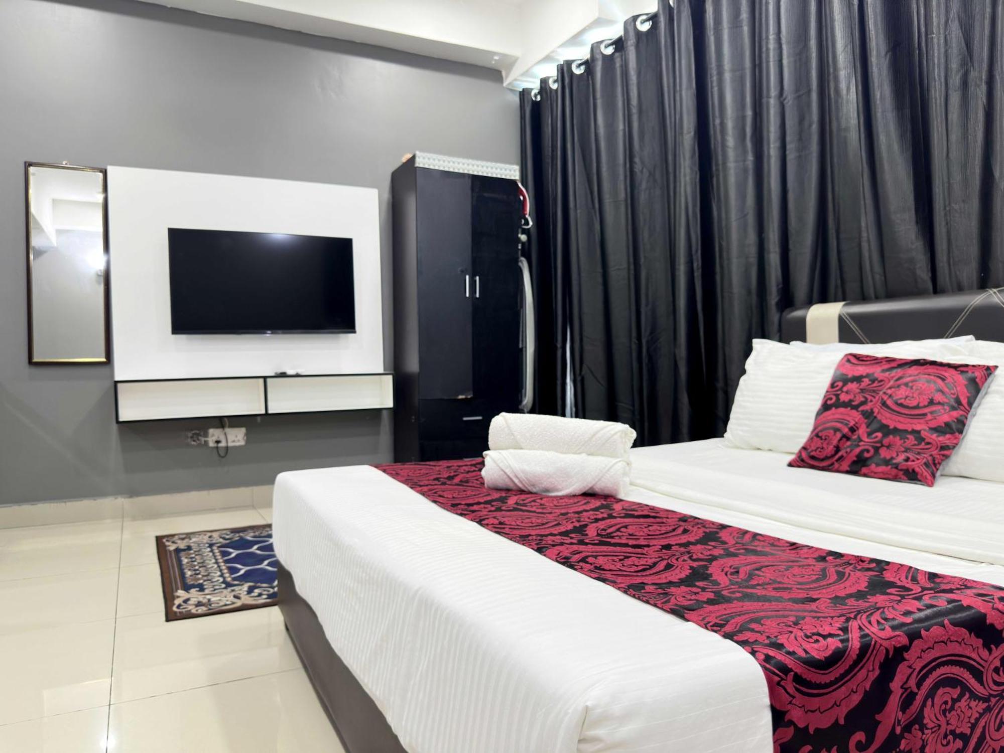 Cahaya Qaira Homestay @ D'Perdana Кота-Бару Экстерьер фото