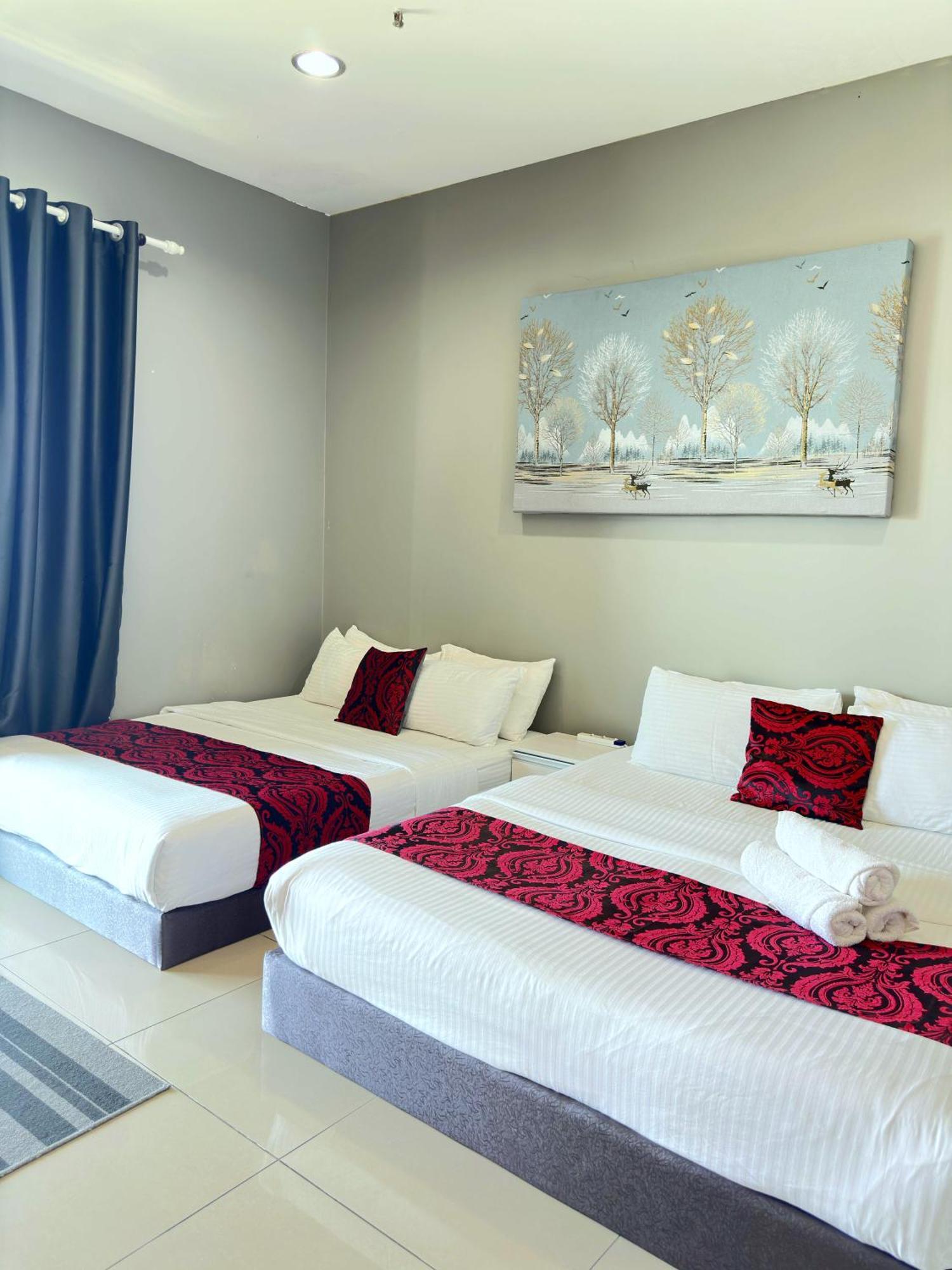 Cahaya Qaira Homestay @ D'Perdana Кота-Бару Экстерьер фото